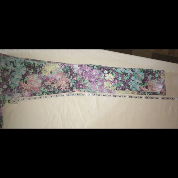 Aeropostale Ashley Ultra Skinny Flower Pant - Picture 4 of 4